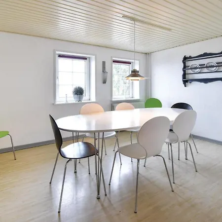 بيت للعطل Three-bedroom In Haarby