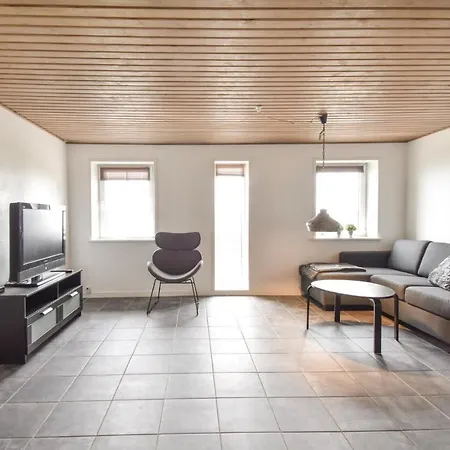 Three-bedroom In Haarby * Hårby